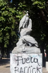 Imagen escultura Los Cóndores